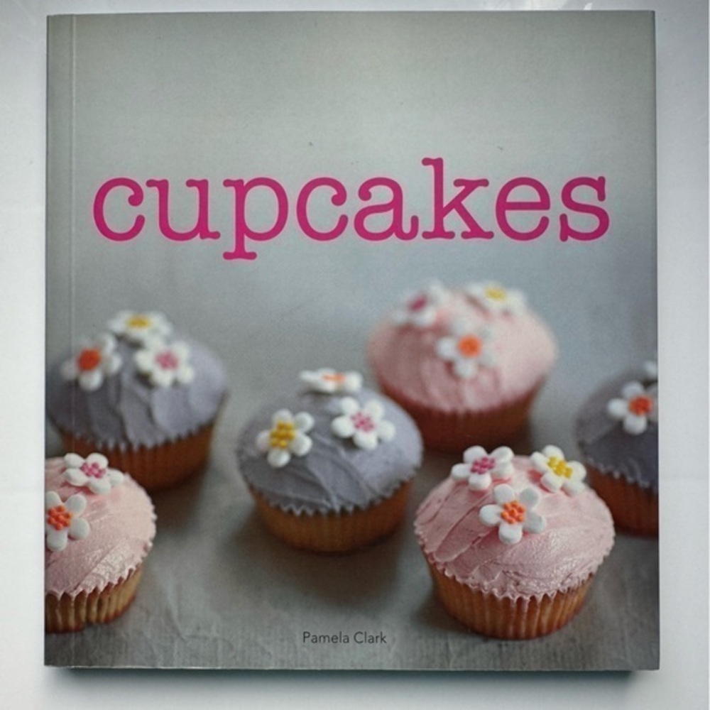 Barnes & Noble Cupcake Kitchen Cookbook by Pamela Clark